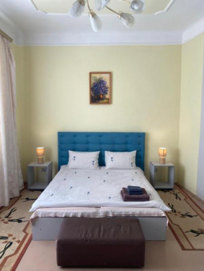 Den Apart on Rynok Square